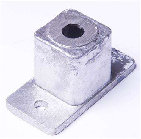 Aluminium post base insert for post 50x50mm base 100x50mm