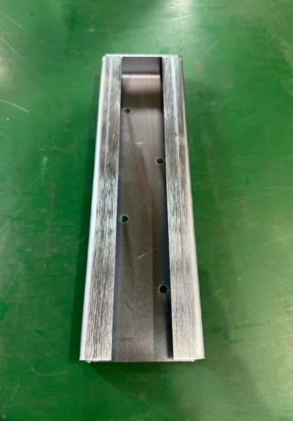 Steel Sliding block holder with Top Cap 280x80x27mm - Steel Zinc finished